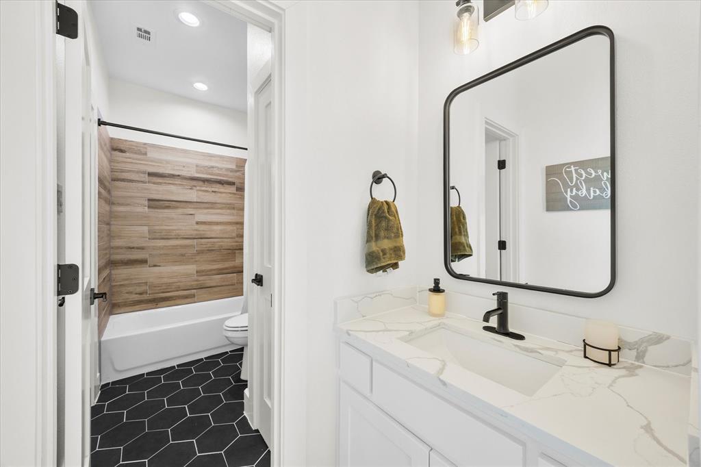 Hlr Comer - Residential