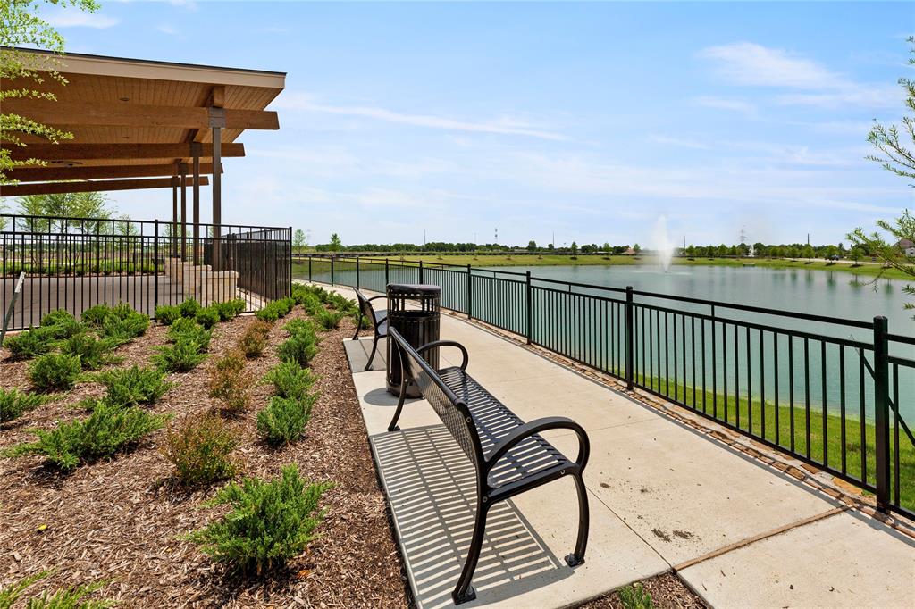 Edgewater - Residential