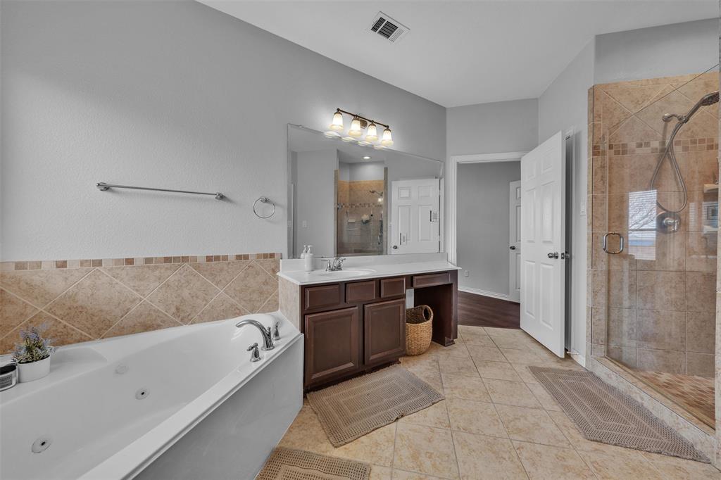 Mistletoe Hill Ph Viii - Residential