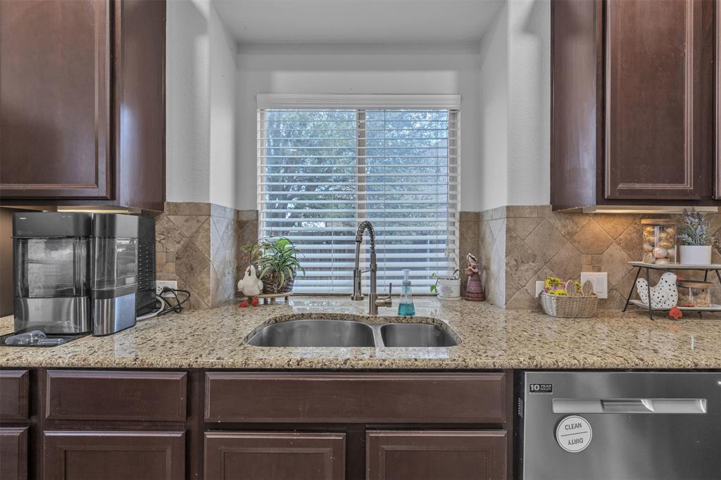 Mistletoe Hill Ph Viii - Residential