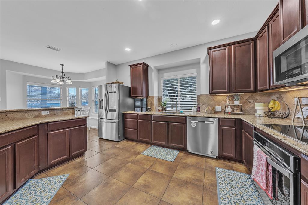 Mistletoe Hill Ph Viii - Residential