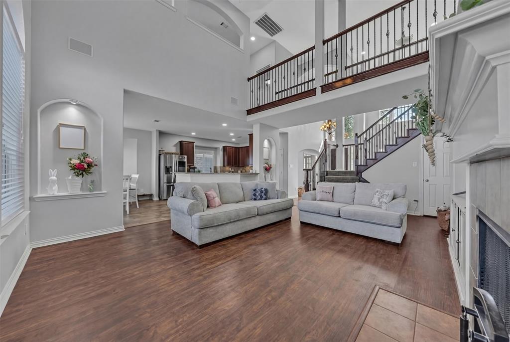 Mistletoe Hill Ph Viii - Residential