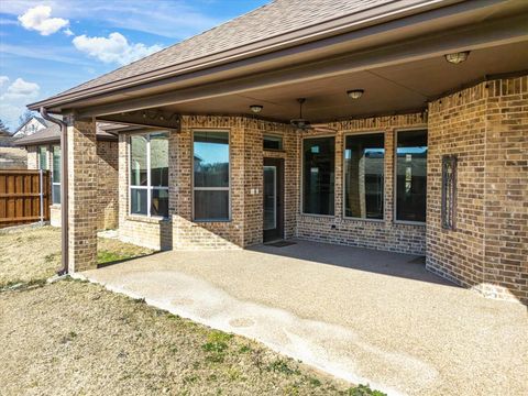 A home in Benbrook