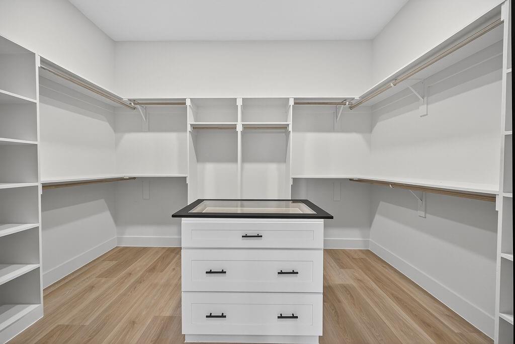 Dalworth Park - Residential