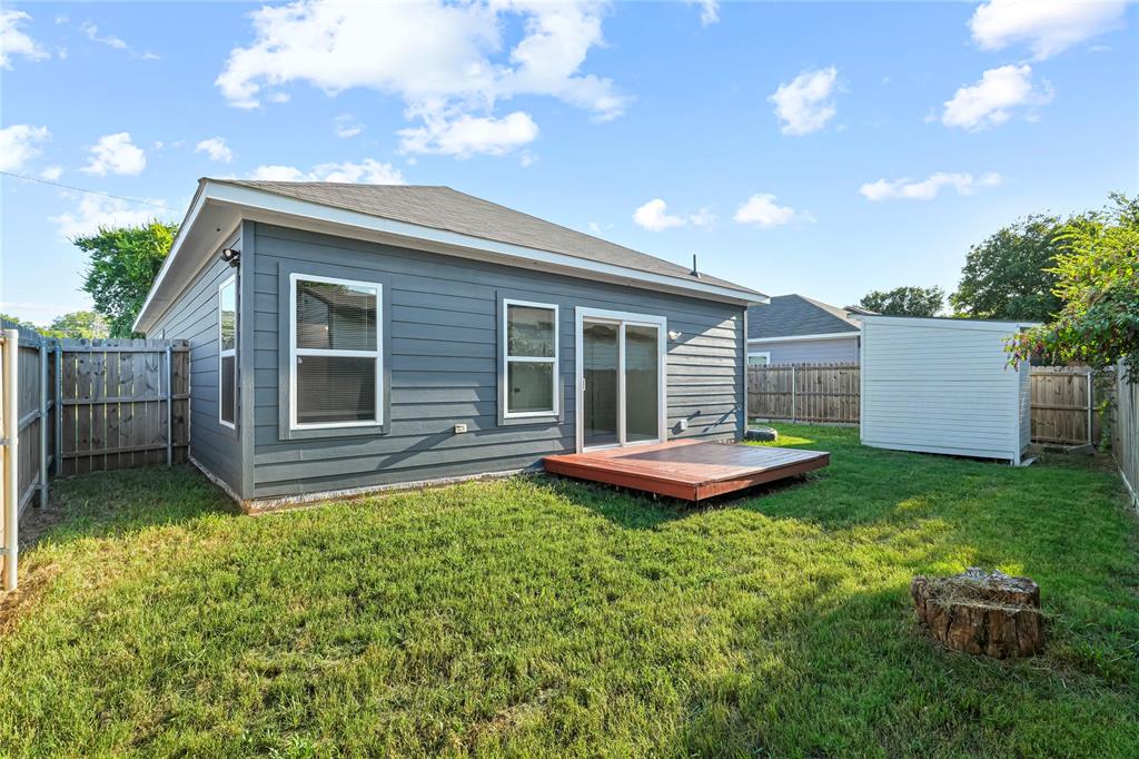 LINCOLN MANOR NO 3 - Residential