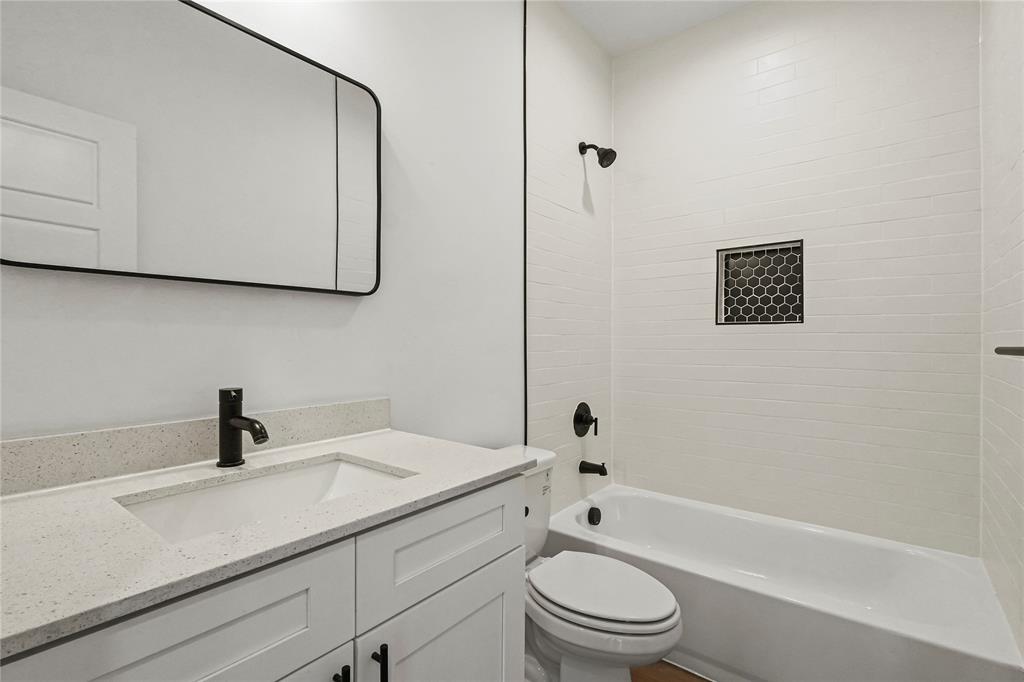 LINCOLN MANOR NO 3 - Residential