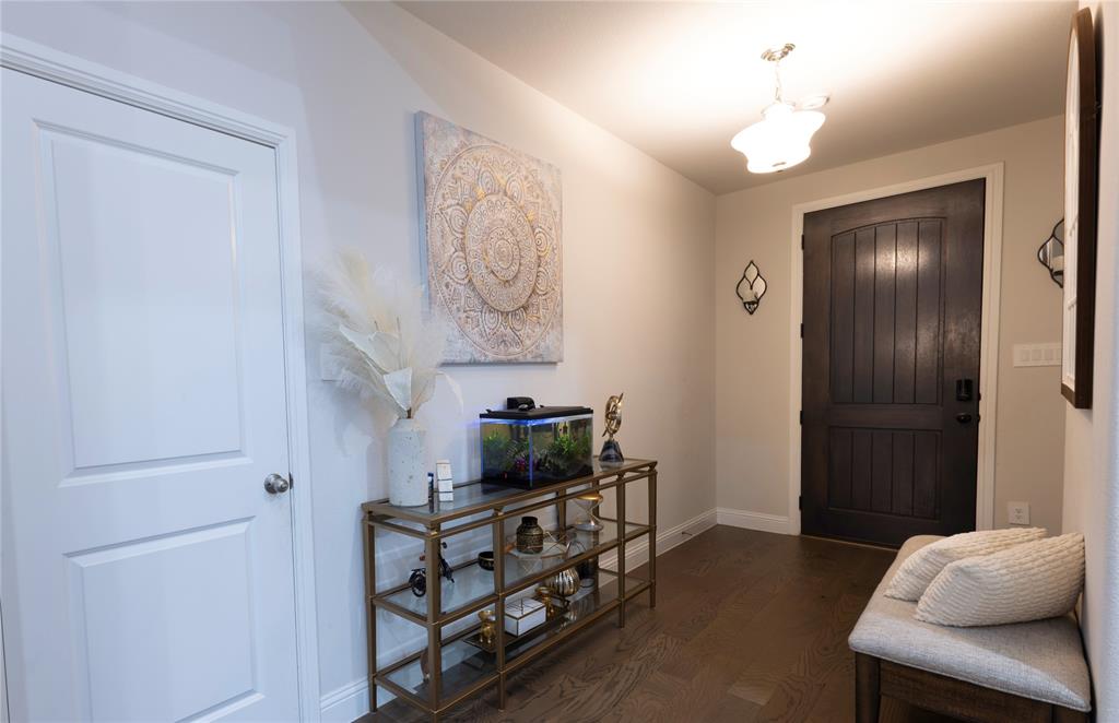 9329 Middleground Place