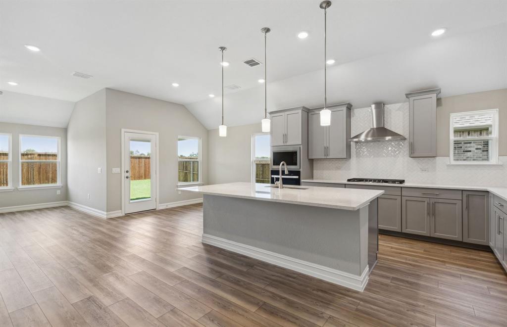 Anna Town Square - Residential