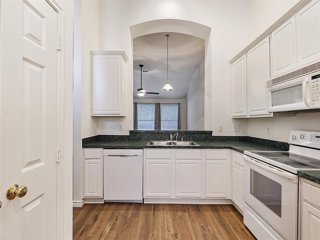 Pasquinellis Parker Estates Ph - Residential