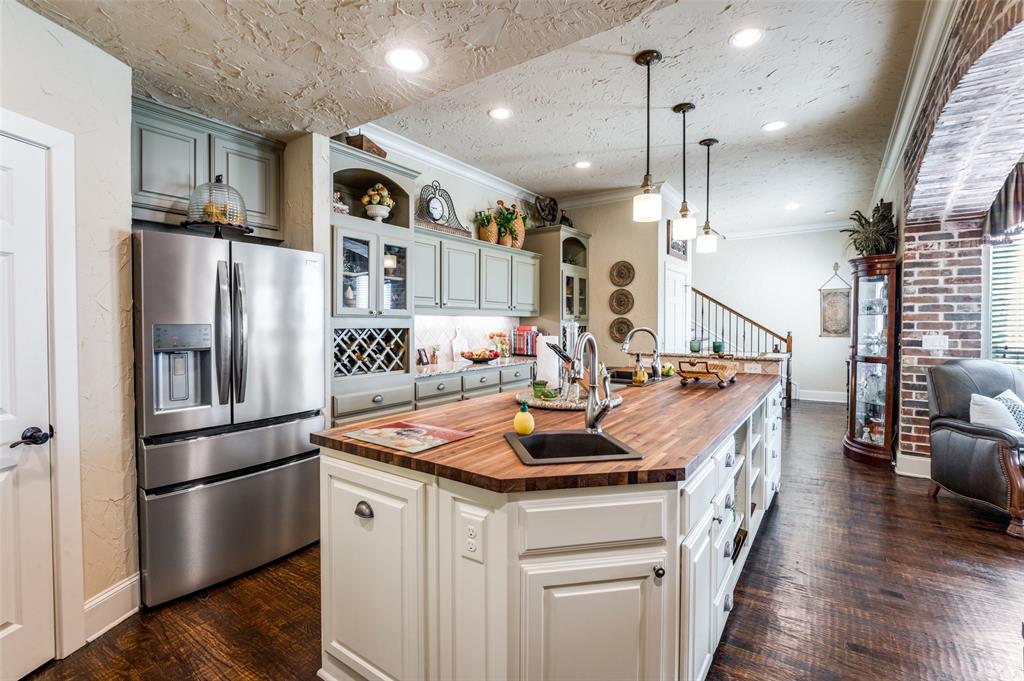 Castle Hills Village - Residential