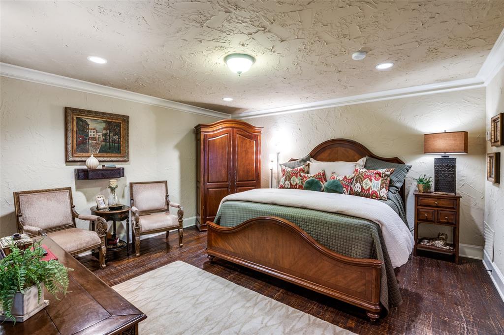 Castle Hills Village - Residential