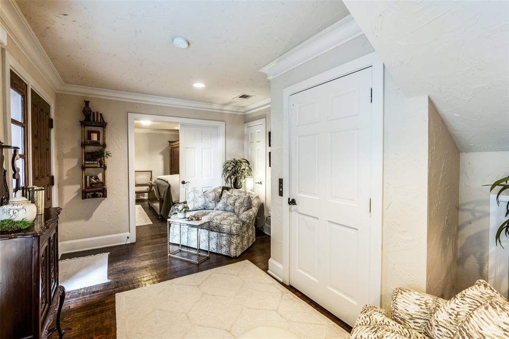 Castle Hills Village - Residential