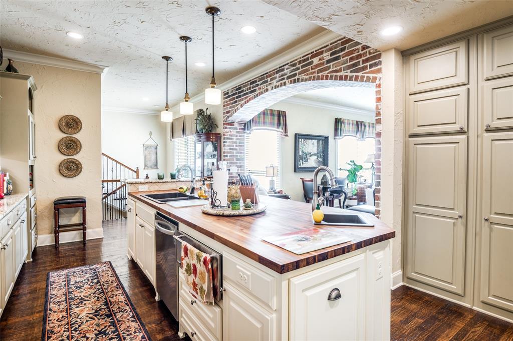 Castle Hills Village - Residential