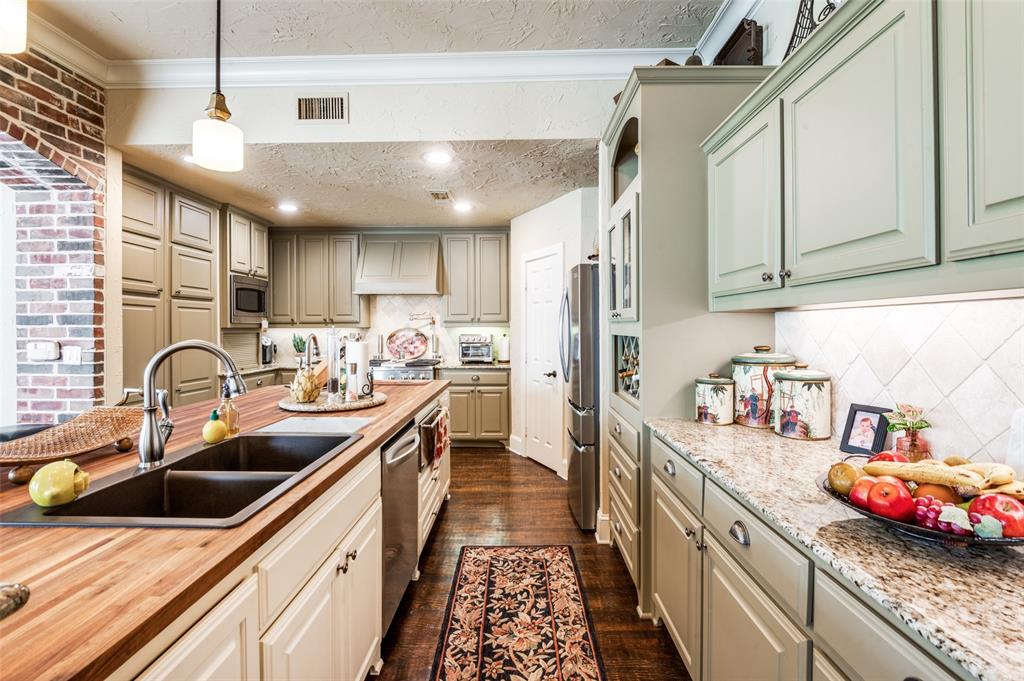 Castle Hills Village - Residential