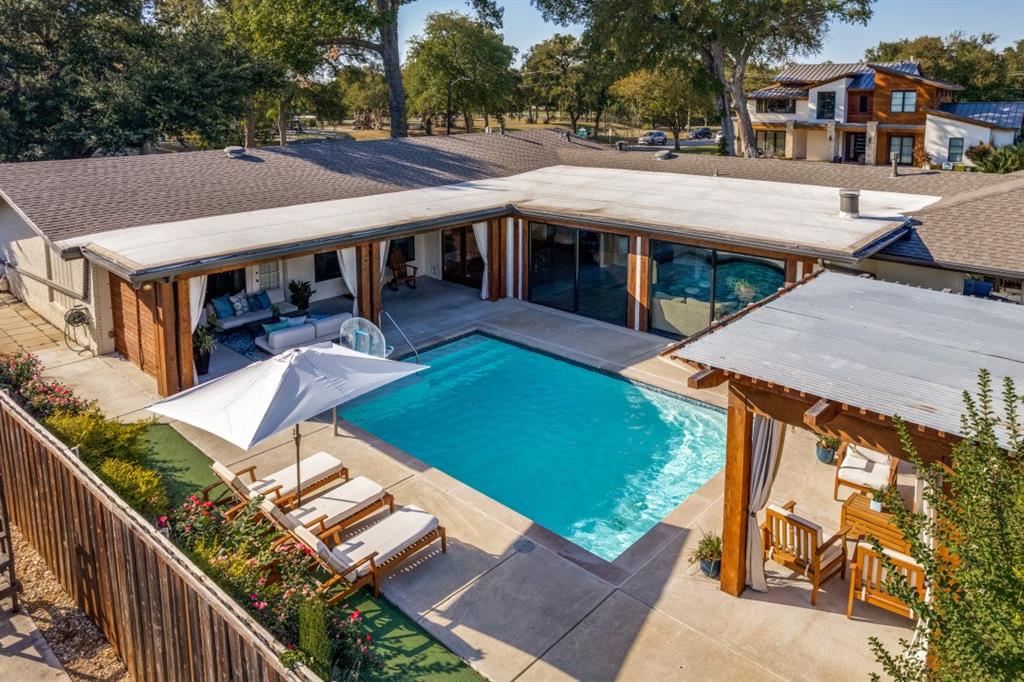 3101 Overton Park Drive E