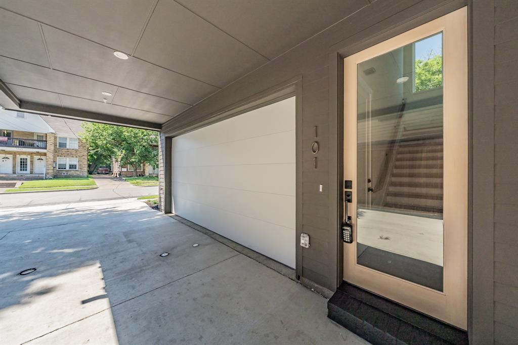 East Columbia Place - Residential