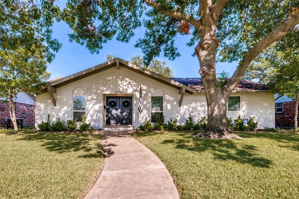 Photo of 4774 Snow Drive, Mesquite, TX 75150 (MLS # 21096834)