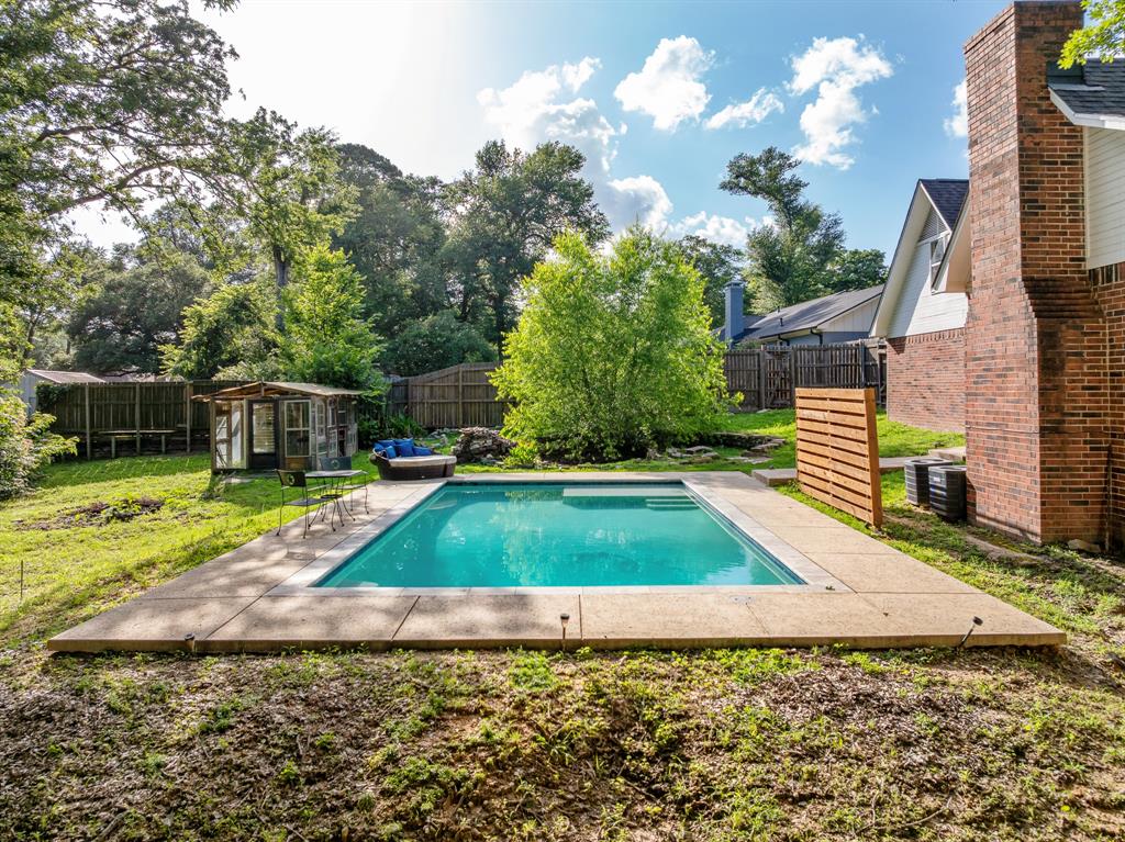 Knollwood - Residential