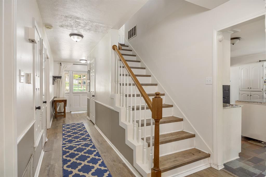 Knollwood - Residential