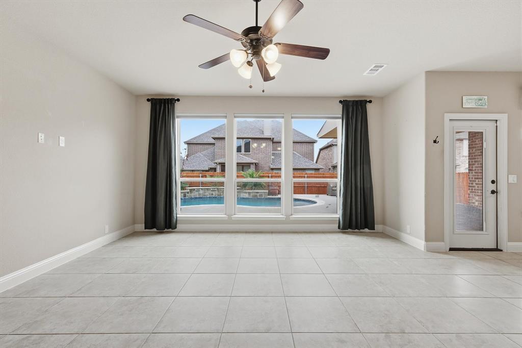 Willow Crk Xing - Residential