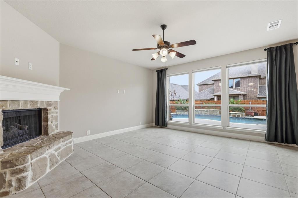 Willow Crk Xing - Residential