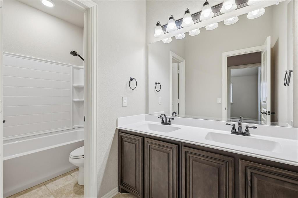 Willow Crk Xing - Residential