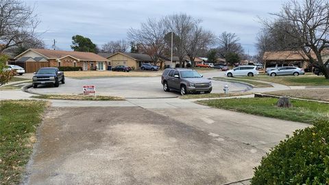 A home in Lewisville