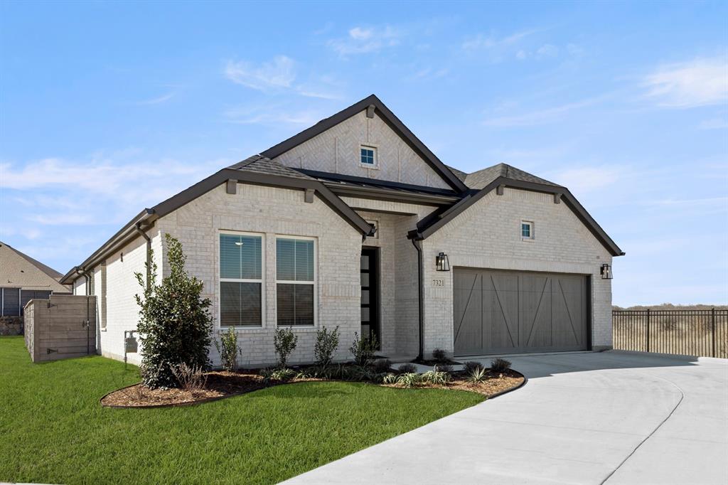 7321 Red Maple Drive