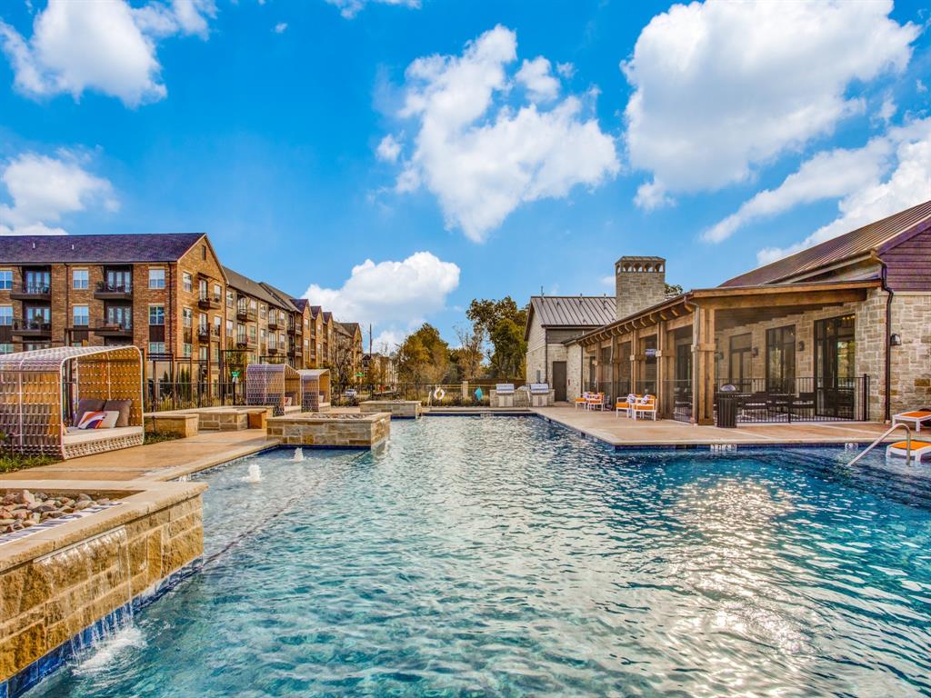 SoHo Square - Residential