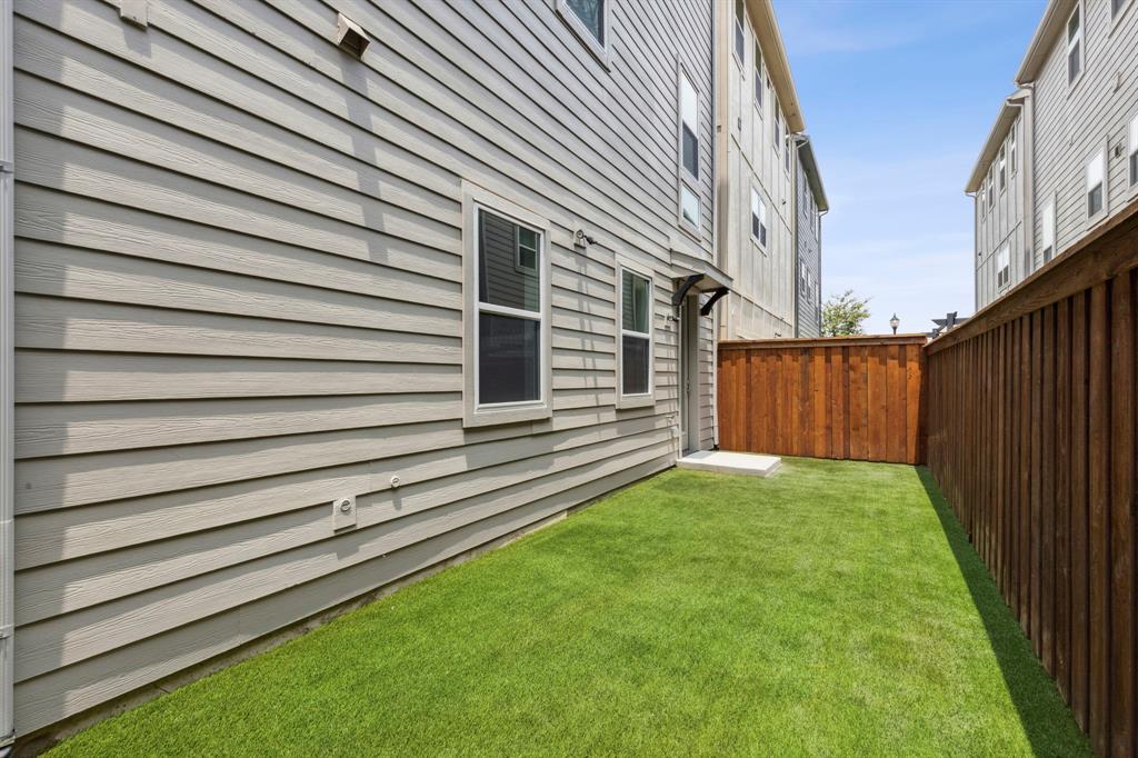 SoHo Square - Residential