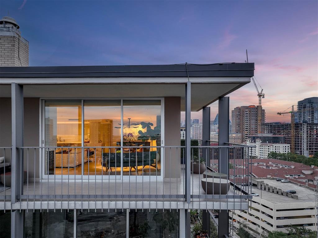 Park Towers Condominiums - Residential