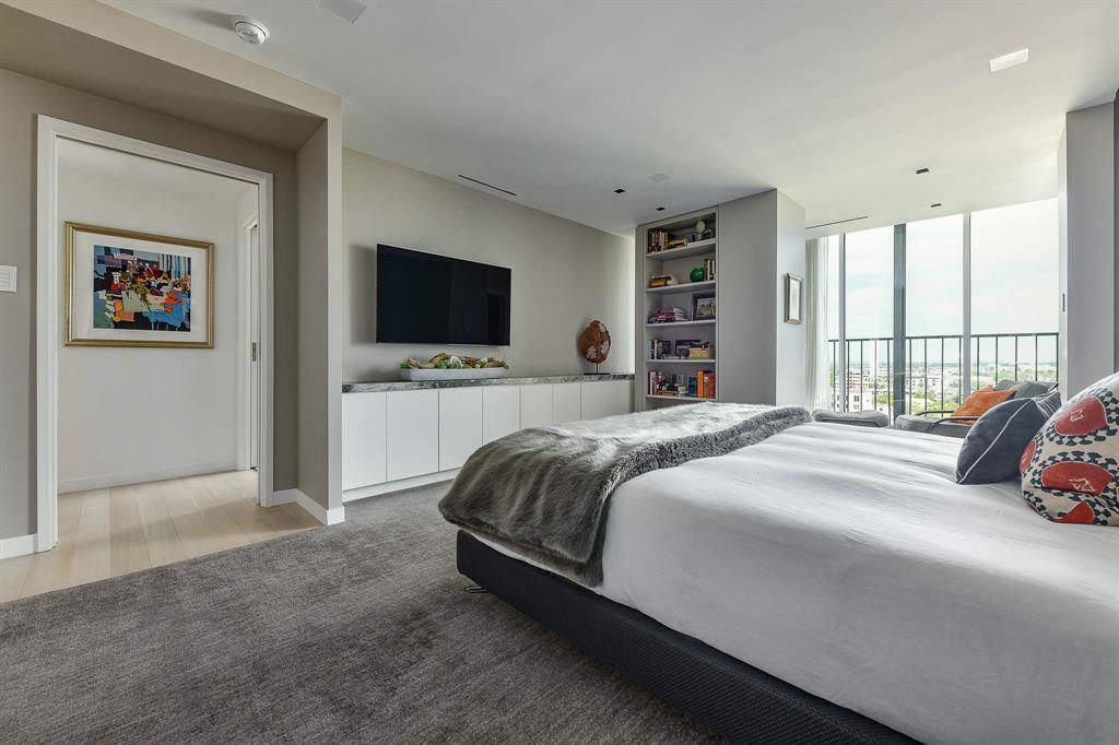 Park Towers Condominiums - Residential