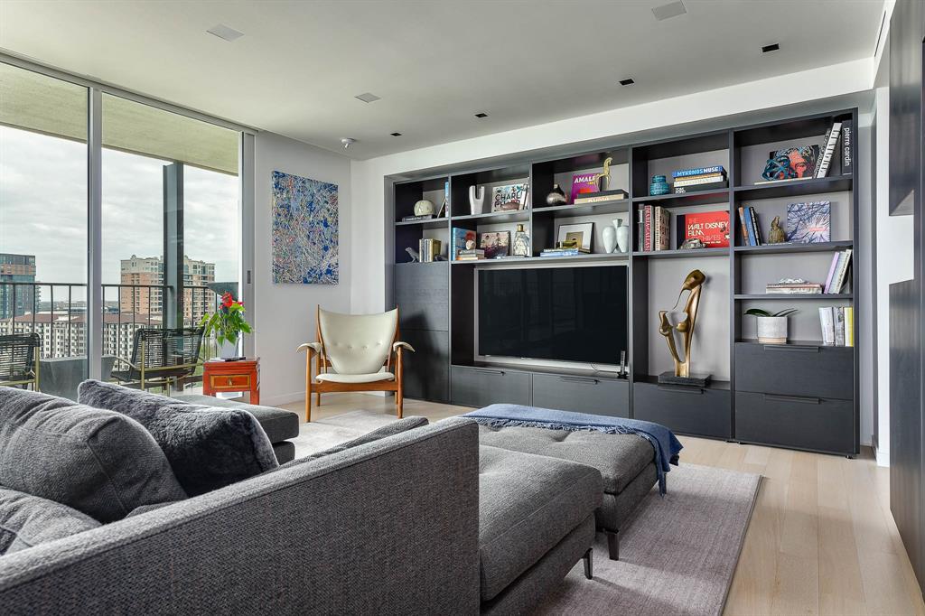 Park Towers Condominiums - Residential