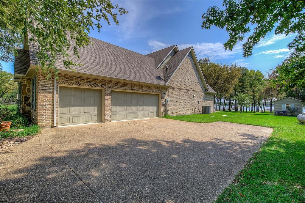 560 Center Drive