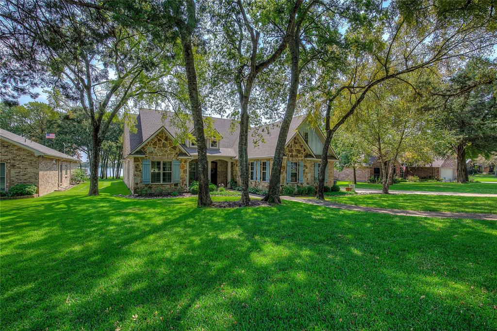 560 Center Drive