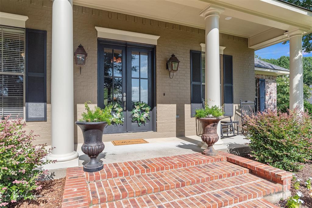 9472 Wrenwood Boulevard