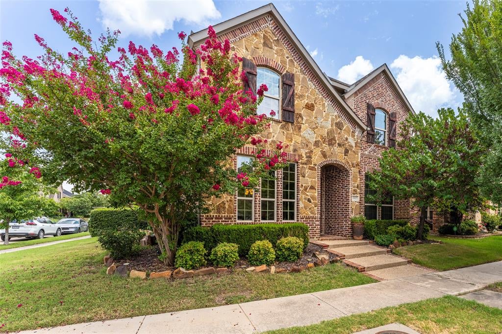 3817 Plum Vista Place