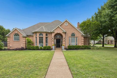 Photo of 1309 Meadow Ridge Court, Southlake, TX 76092 (MLS # 21248491)