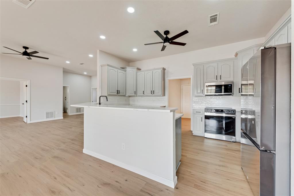 JM KIRKMAN - Residential