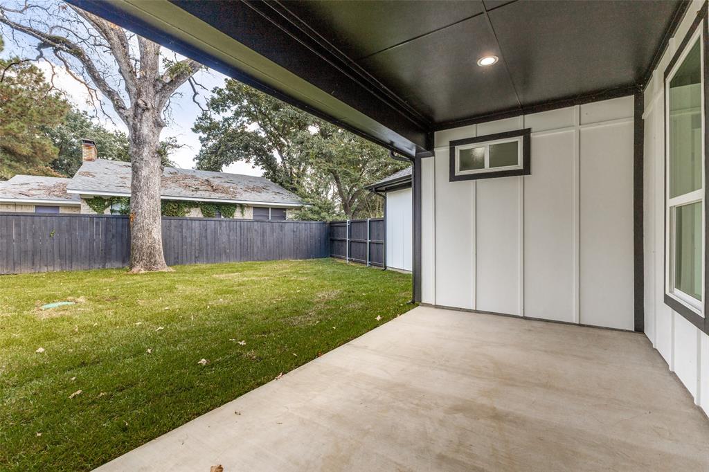 Country Club Shores - Residential