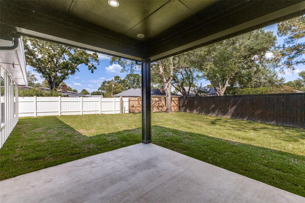 Country Club Shores - Residential