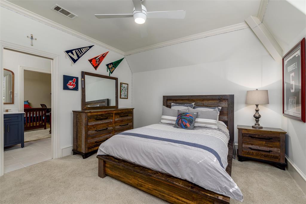 Kings Court Of Willow Bend - Residential