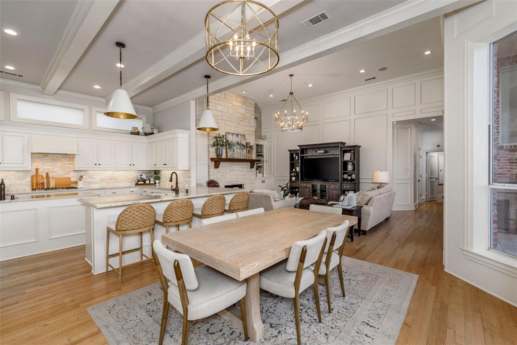 Kings Court Of Willow Bend - Residential