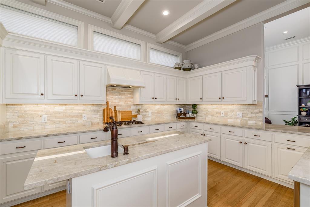 Kings Court Of Willow Bend - Residential