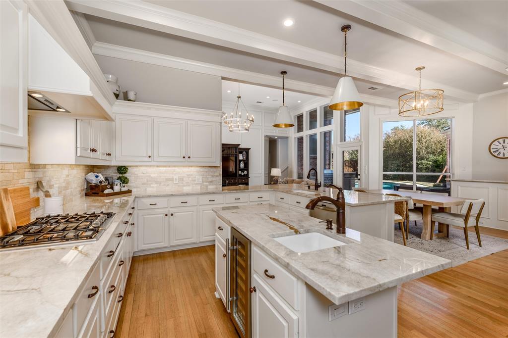 Kings Court Of Willow Bend - Residential