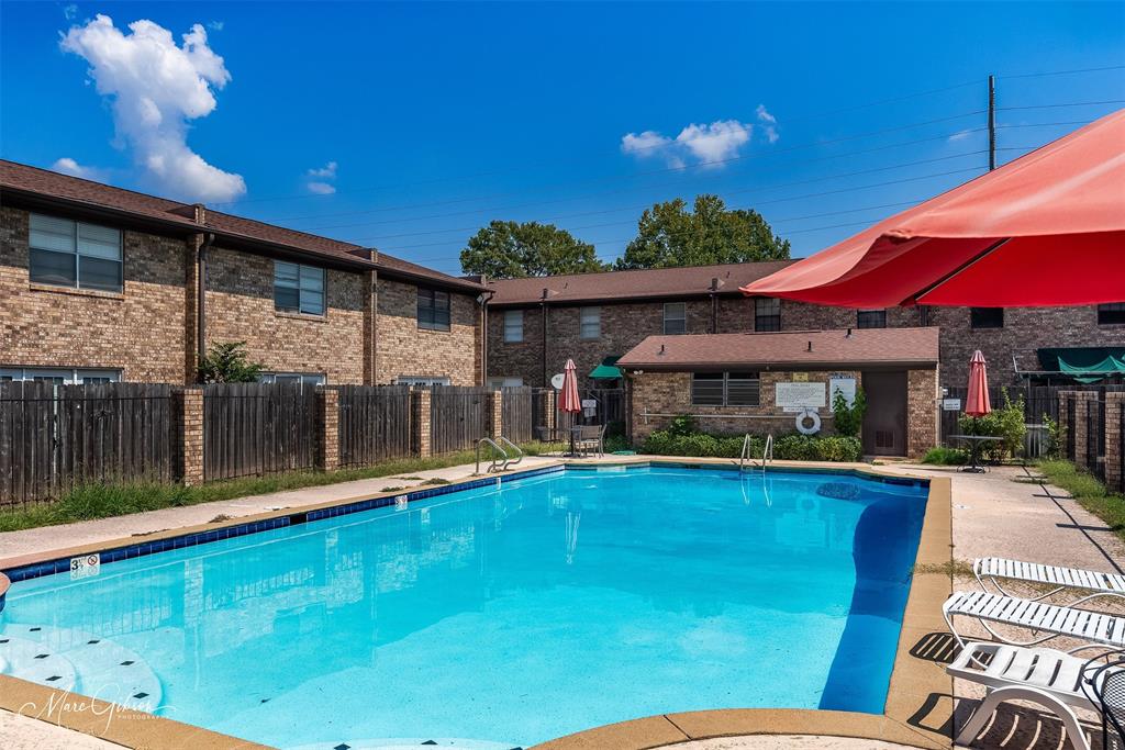 East Kings Court - Residential