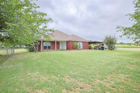 Tiny photo for 651 Gregory Street #1, Weatherford, TX 76087 (MLS # 21341027)