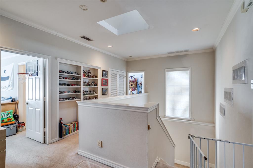 Summitt Lawn - Residential