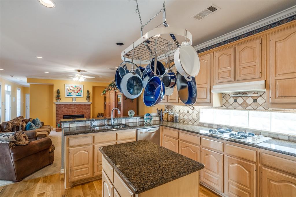 Summitt Lawn - Residential