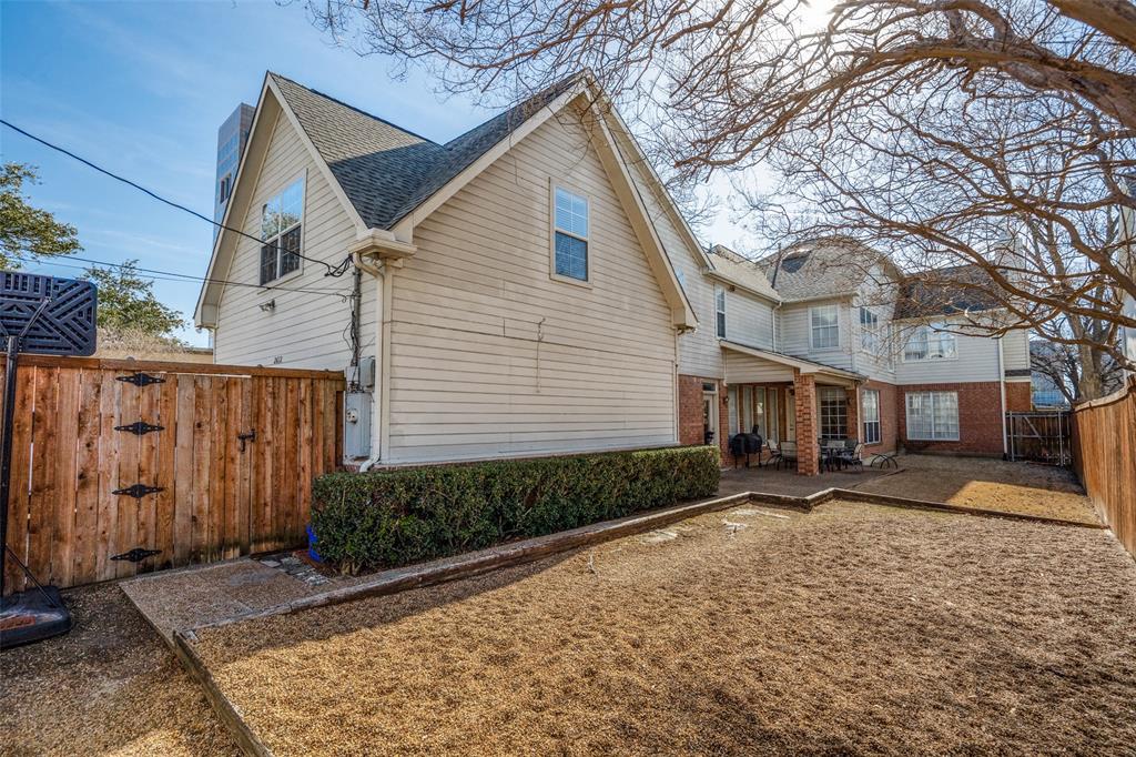 Summitt Lawn - Residential